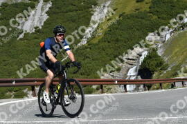 Photo #2696834 | 21-08-2022 10:11 | Passo Dello Stelvio - Waterfall curve BICYCLES