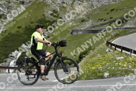Fotó #3533317 | 18-07-2023 11:07 | Passo Dello Stelvio - Vízesés kanyar Bicajosok