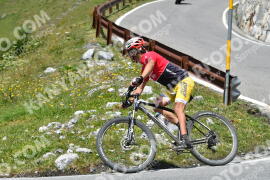 Photo #2379390 | 24-07-2022 13:33 | Passo Dello Stelvio - Waterfall curve BICYCLES