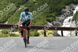 Photo #2321398 | 16-07-2022 15:15 | Passo Dello Stelvio - Waterfall curve BICYCLES