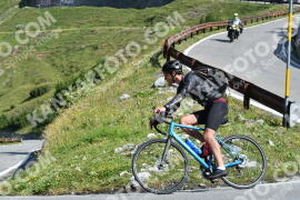 Photo #2380853 | 24-07-2022 10:02 | Passo Dello Stelvio - Waterfall curve BICYCLES