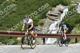 Photo #2409432 | 26-07-2022 10:56 | Passo Dello Stelvio - Waterfall curve BICYCLES