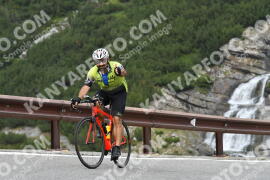Foto #2377834 | 24-07-2022 12:22 | Passo Dello Stelvio - Waterfall Kehre BICYCLES