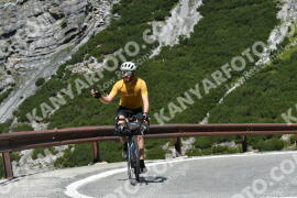 Photo #2417601 | 27-07-2022 11:23 | Passo Dello Stelvio - Waterfall curve BICYCLES
