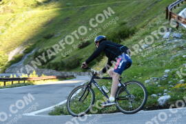 Photo #2183290 | 25-06-2022 09:04 | Passo Dello Stelvio - Waterfall curve BICYCLES