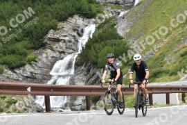 Photo #2436877 | 30-07-2022 09:57 | Passo Dello Stelvio - Waterfall curve BICYCLES