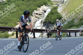 Photo #2363318 | 21-07-2022 10:45 | Passo Dello Stelvio - Waterfall curve BICYCLES