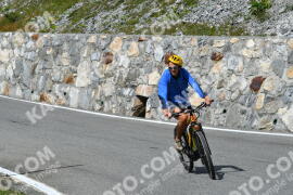 Photo #4026312 | 22-08-2023 15:00 | Passo Dello Stelvio - Waterfall curve BICYCLES
