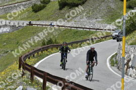 Fotó #3300614 | 01-07-2023 13:22 | Passo Dello Stelvio - Vízesés kanyar Bicajosok