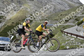Fotó #3037892 | 03-06-2023 10:58 | Passo Dello Stelvio - Vízesés kanyar Bicajosok
