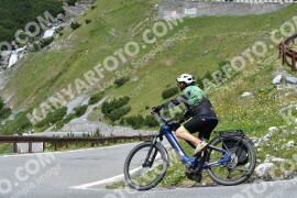 Photo #2400901 | 25-07-2022 13:08 | Passo Dello Stelvio - Waterfall curve BICYCLES