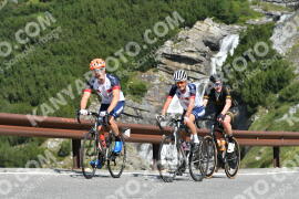 Photo #2381185 | 24-07-2022 10:15 | Passo Dello Stelvio - Waterfall curve BICYCLES