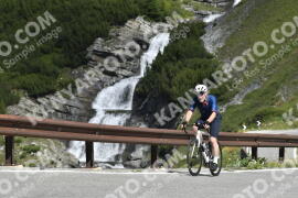 Photo #3605950 | 28-07-2023 10:47 | Passo Dello Stelvio - Waterfall curve BICYCLES