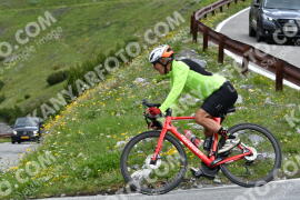 Photo #2179425 | 24-06-2022 12:00 | Passo Dello Stelvio - Waterfall curve BICYCLES