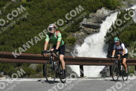 Photo #3244267 | 26-06-2023 10:45 | Passo Dello Stelvio - Waterfall curve BICYCLES