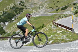 Photo #2400937 | 25-07-2022 13:10 | Passo Dello Stelvio - Waterfall curve BICYCLES