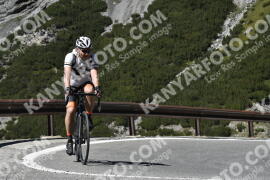 Photo #2720464 | 23-08-2022 13:01 | Passo Dello Stelvio - Waterfall curve BICYCLES