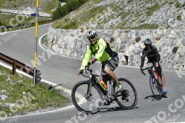 Photo #2734755 | 24-08-2022 13:45 | Passo Dello Stelvio - Waterfall curve BICYCLES