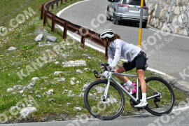 Photo #2302910 | 14-07-2022 13:27 | Passo Dello Stelvio - Waterfall curve BICYCLES