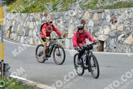 Photo #2198378 | 26-06-2022 12:44 | Passo Dello Stelvio - Waterfall curve BICYCLES