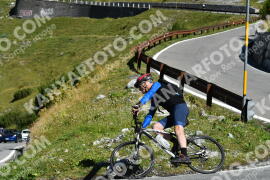 Photo #2667381 | 16-08-2022 10:41 | Passo Dello Stelvio - Waterfall curve BICYCLES
