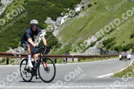 Photo #2295903 | 13-07-2022 11:17 | Passo Dello Stelvio - Waterfall curve BICYCLES