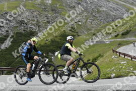Photo #3661378 | 30-07-2023 10:09 | Passo Dello Stelvio - Waterfall curve BICYCLES