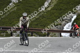 Fotó #3064417 | 09-06-2023 10:57 | Passo Dello Stelvio - Vízesés kanyar Bicajosok