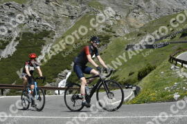 Photo #3171793 | 19-06-2023 10:50 | Passo Dello Stelvio - Waterfall curve BICYCLES