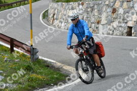 Fotó #2131180 | 16-06-2022 15:59 | Passo Dello Stelvio - Vízesés kanyar Bicajosok