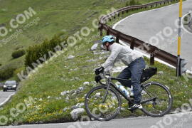 Fotó #3080684 | 10-06-2023 10:16 | Passo Dello Stelvio - Vízesés kanyar Bicajosok