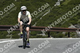 Photo #3244469 | 26-06-2023 10:54 | Passo Dello Stelvio - Waterfall curve BICYCLES