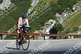 Fotó #2512614 | 05-08-2022 09:42 | Passo Dello Stelvio - Vízesés kanyar Bicajosok