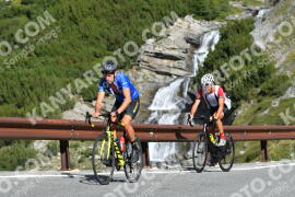 Photo #4050077 | 24-08-2023 10:03 | Passo Dello Stelvio - Waterfall curve BICYCLES