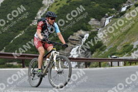 Photo #2363198 | 21-07-2022 10:15 | Passo Dello Stelvio - Waterfall curve BICYCLES