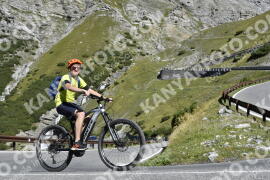 Photo #2727707 | 24-08-2022 10:34 | Passo Dello Stelvio - Waterfall curve BICYCLES