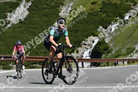 Photo #2266331 | 09-07-2022 10:00 | Passo Dello Stelvio - Waterfall curve BICYCLES