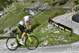 Photo #2148107 | 18-06-2022 11:15 | Passo Dello Stelvio - Waterfall curve BICYCLES