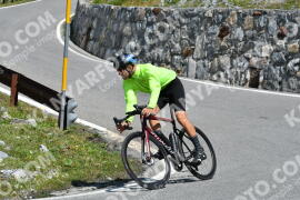 Photo #2399765 | 25-07-2022 12:00 | Passo Dello Stelvio - Waterfall curve BICYCLES