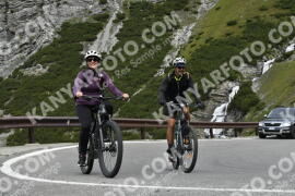 Fotó #3759508 | 08-08-2023 10:05 | Passo Dello Stelvio - Vízesés kanyar Bicajosok