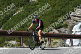 Foto #4254268 | 12-09-2023 12:41 | Passo Dello Stelvio - Waterfall Kehre BICYCLES