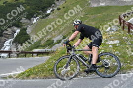 Photo #2371529 | 22-07-2022 13:24 | Passo Dello Stelvio - Waterfall curve BICYCLES