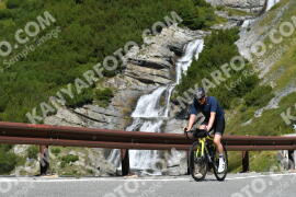Photo #4008806 | 21-08-2023 11:24 | Passo Dello Stelvio - Waterfall curve BICYCLES