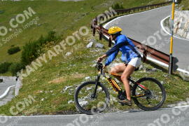 Photo #4026320 | 22-08-2023 15:00 | Passo Dello Stelvio - Waterfall curve BICYCLES