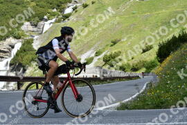 Photo #2194321 | 26-06-2022 11:15 | Passo Dello Stelvio - Waterfall curve BICYCLES