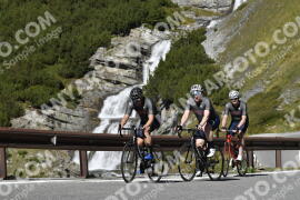 Photo #2874595 | 13-09-2022 12:00 | Passo Dello Stelvio - Waterfall curve BICYCLES