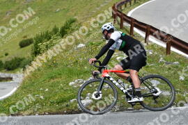 Photo #2411574 | 26-07-2022 13:12 | Passo Dello Stelvio - Waterfall curve BICYCLES