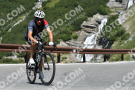 Photo #2352853 | 19-07-2022 11:15 | Passo Dello Stelvio - Waterfall curve BICYCLES