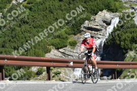 Photo #2317019 | 16-07-2022 09:50 | Passo Dello Stelvio - Waterfall curve BICYCLES