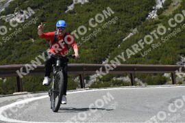 Fotó #3067307 | 09-06-2023 13:33 | Passo Dello Stelvio - Vízesés kanyar Bicajosok